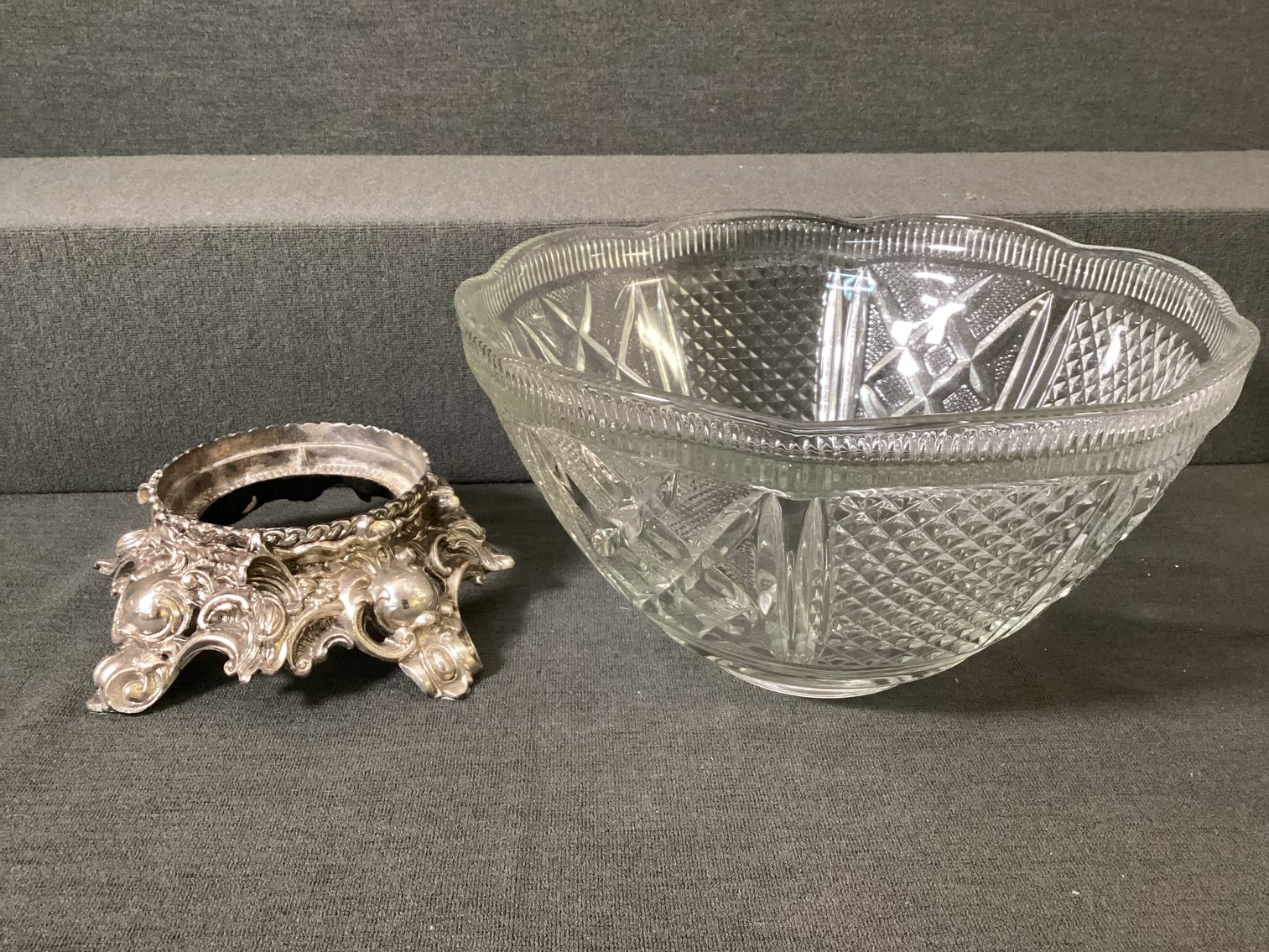 Image for 2 Punch Bowls & 24 Cups