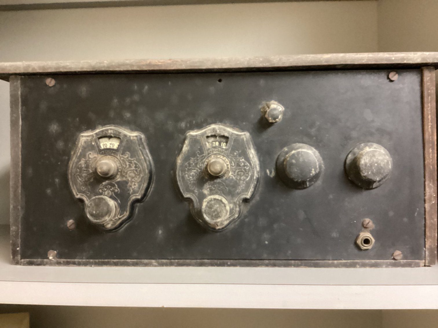 Image for Vintage Radio and Speaker