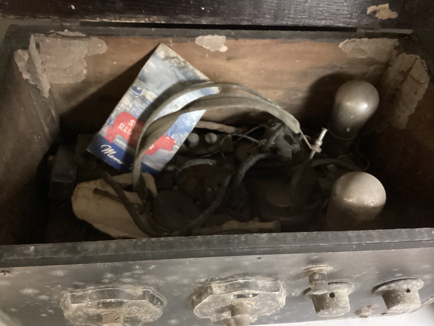 Image for Vintage Radio and Speaker