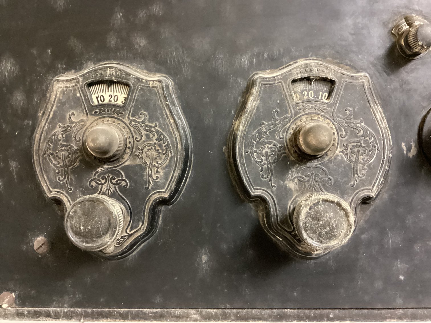 Image for Vintage Radio and Speaker