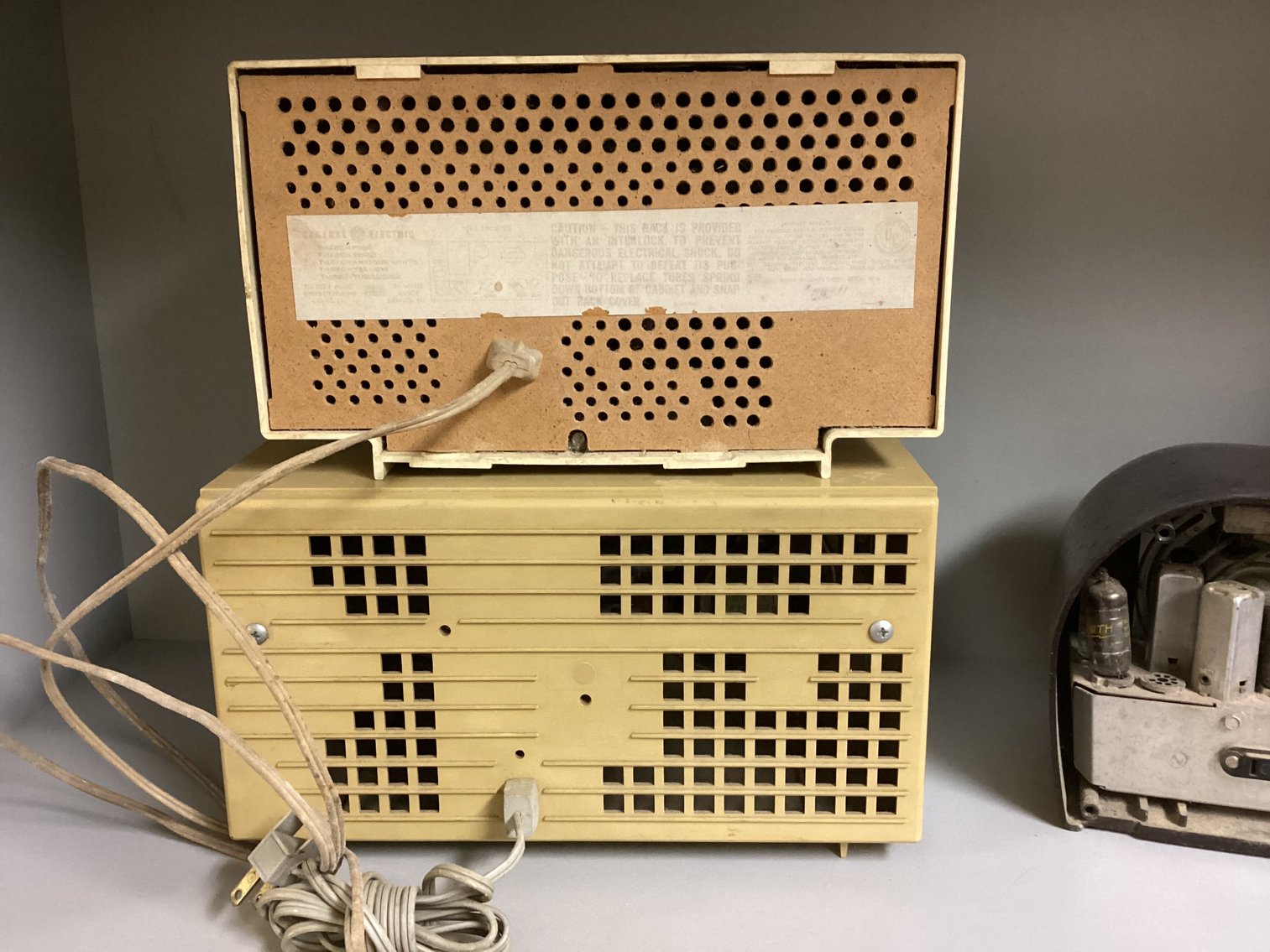 Image for Vintage Radios - Lot of 3