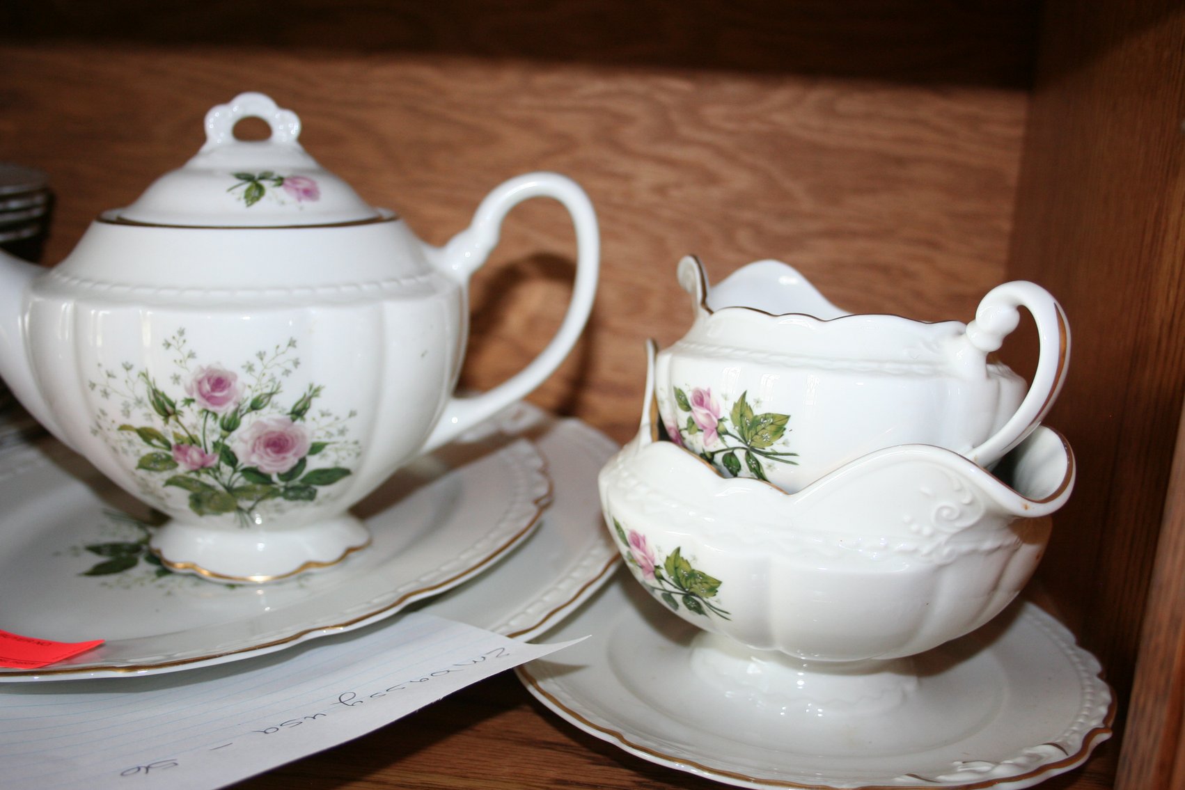 Image for Embassey USA Beautiful Flowered 56 Piece Set