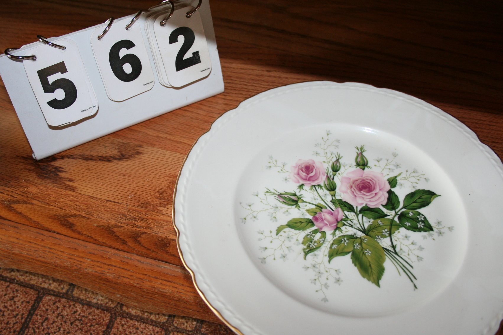 Image for Embassey USA Beautiful Flowered 56 Piece Set