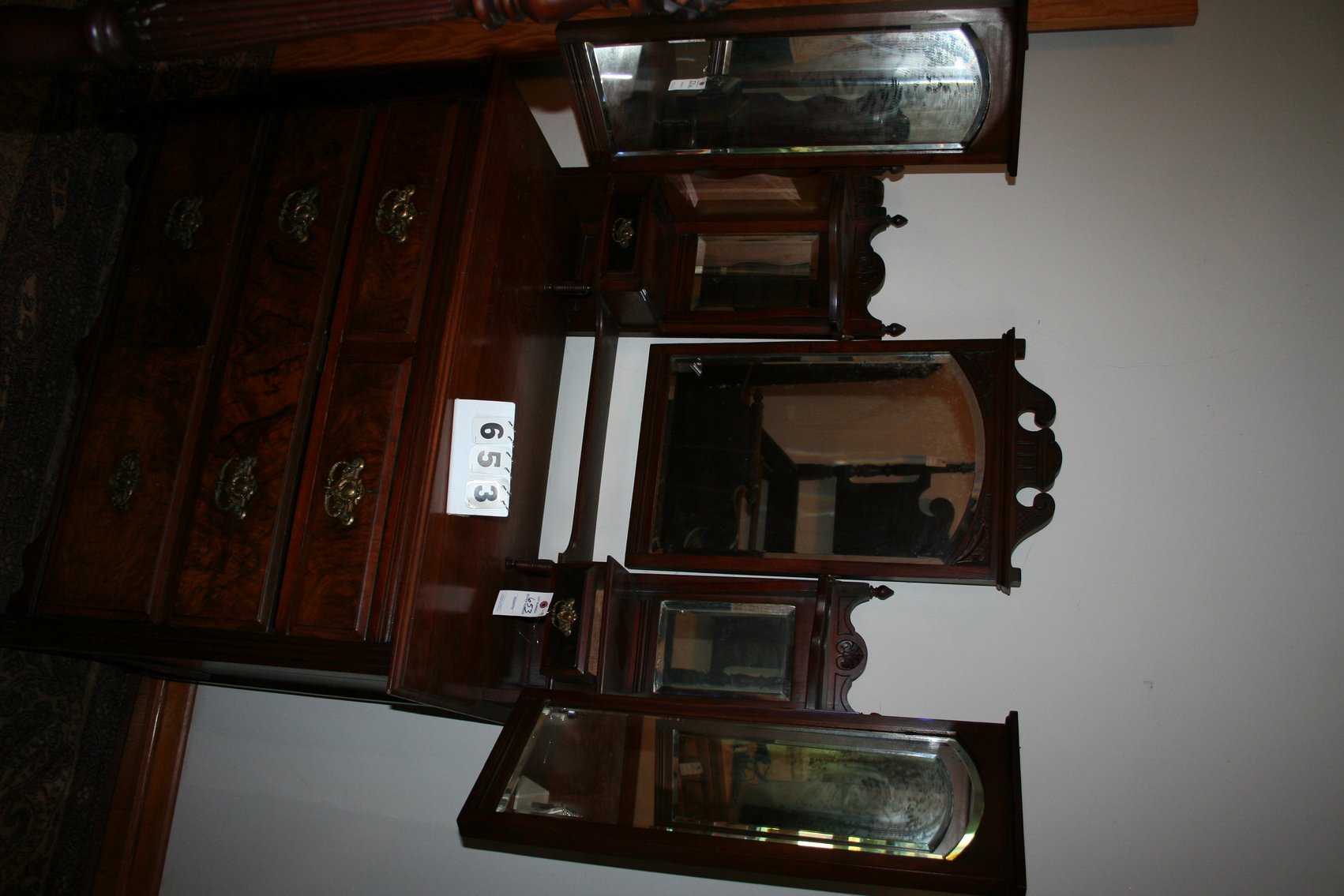 Image for Mahogany / Walnut 5 Mirror Dresser