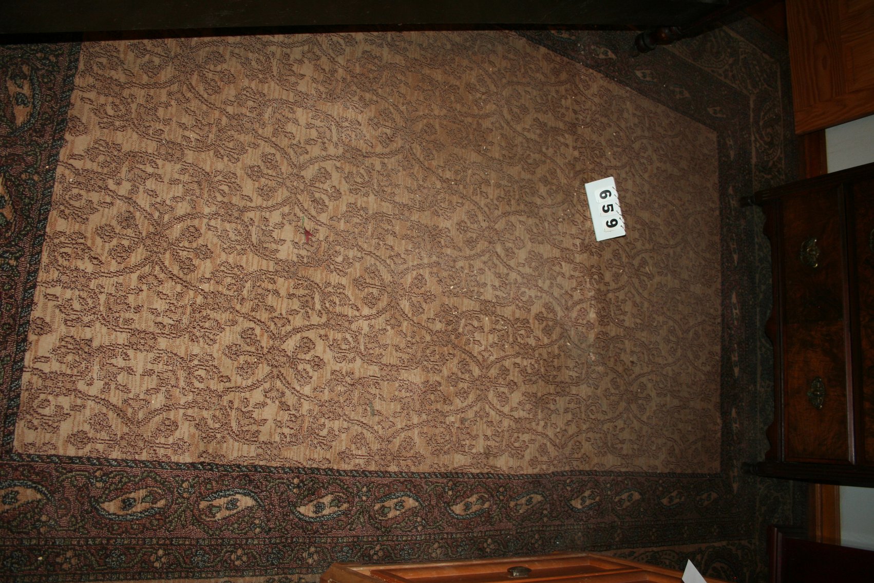 Image for 8 X 11 Rug (Fair Condition)