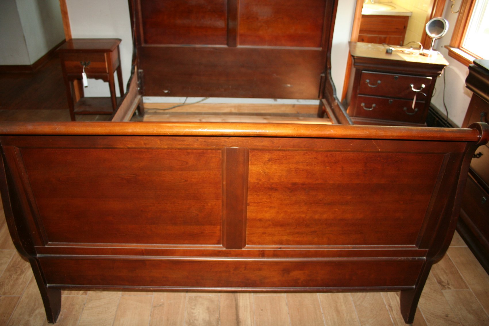 Image for Sleigh Bed Queen Size Mahogany