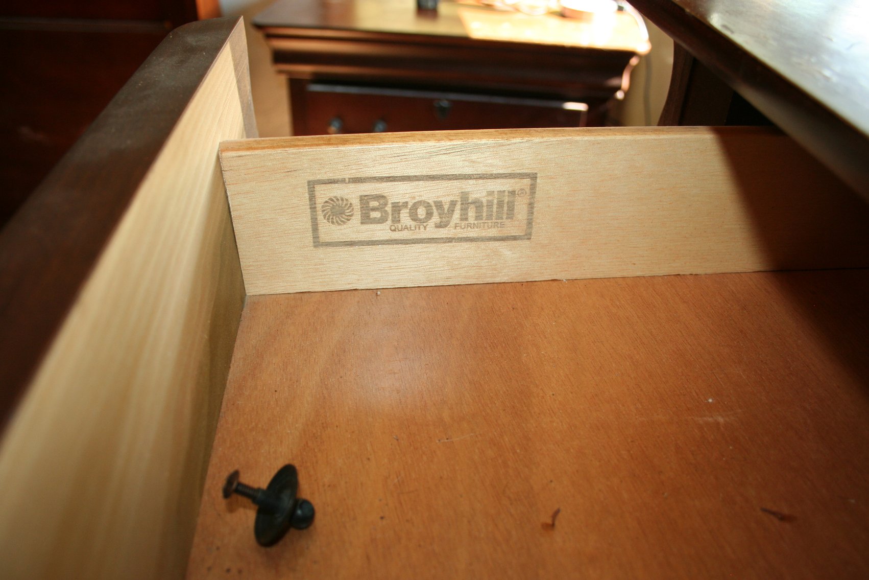 Image for Broyhill Mahogany Dressor with Mirror