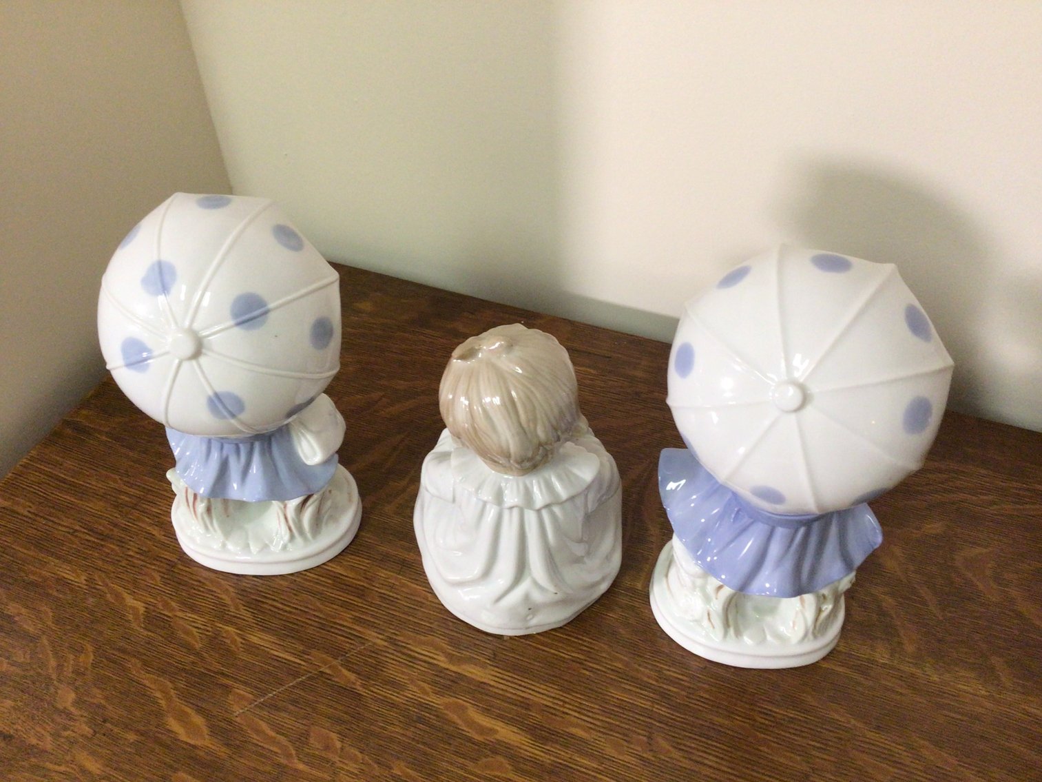 Image for Figurine Lot, Covered Compote and Vase