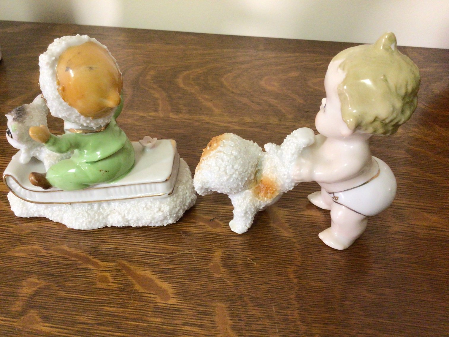Image for Figurine Lot, Covered Compote and Vase