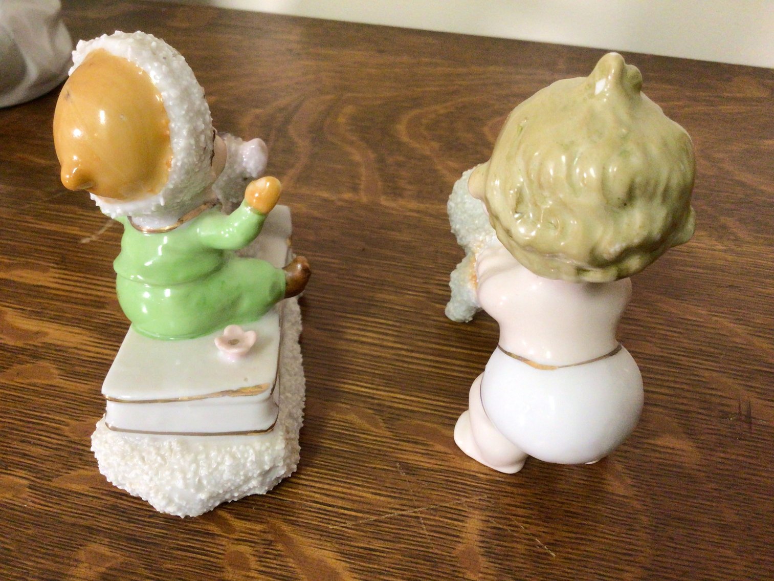 Image for Figurine Lot, Covered Compote and Vase