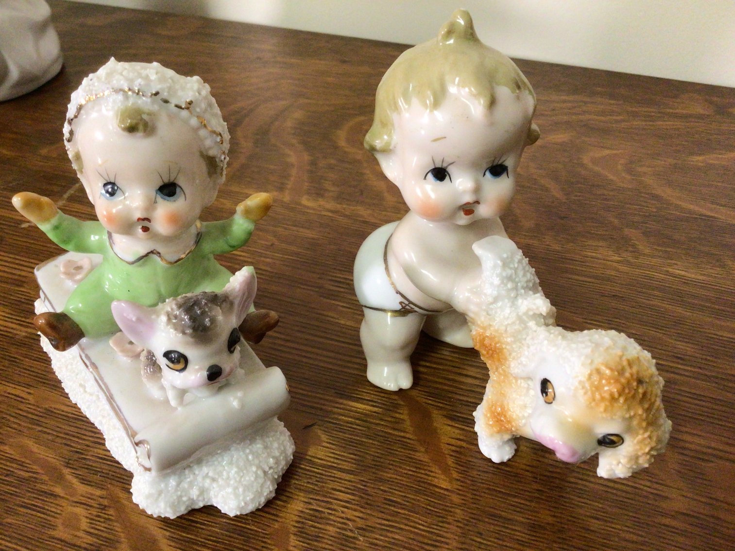 Image for Figurine Lot, Covered Compote and Vase