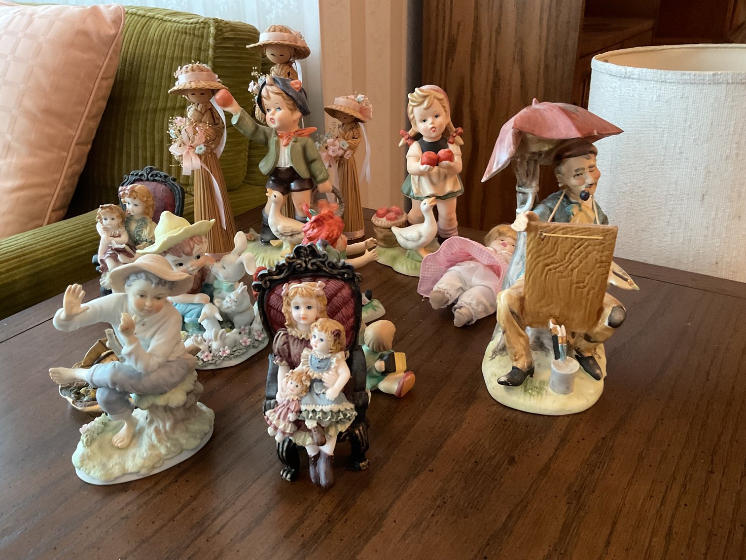 Image for Lot of Small Figurines