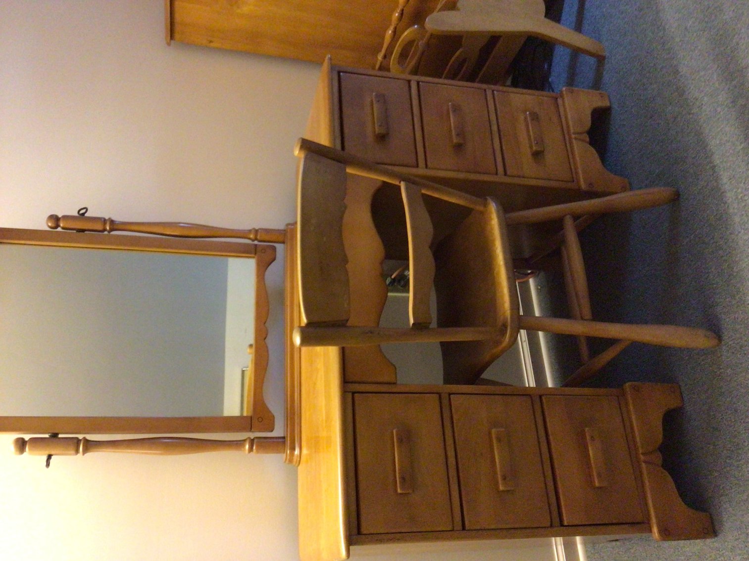 Image for 4-Piece Maple Bedroom Suite + Accessories