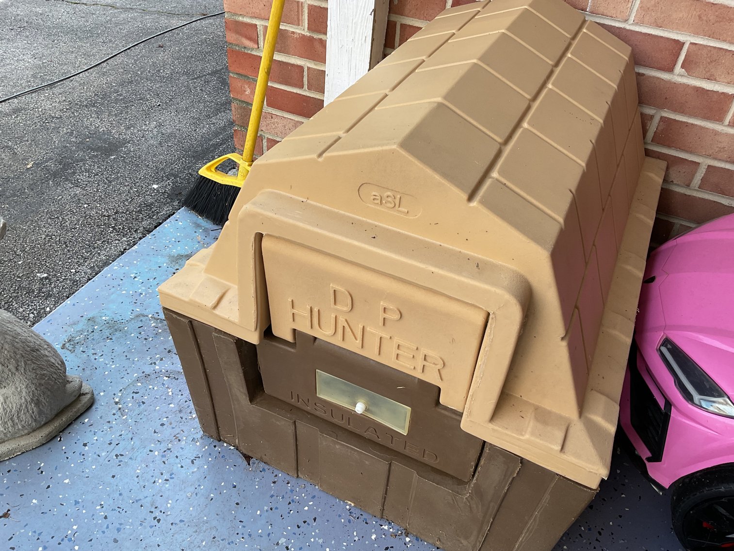 Image for Insulated Dog House