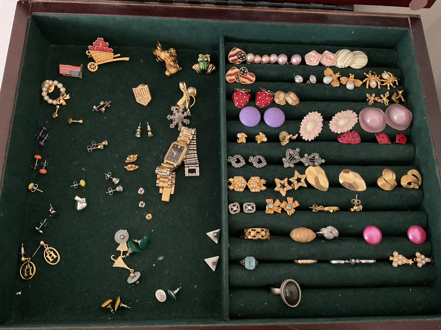 Image for Large Lot of Costume Jewelry