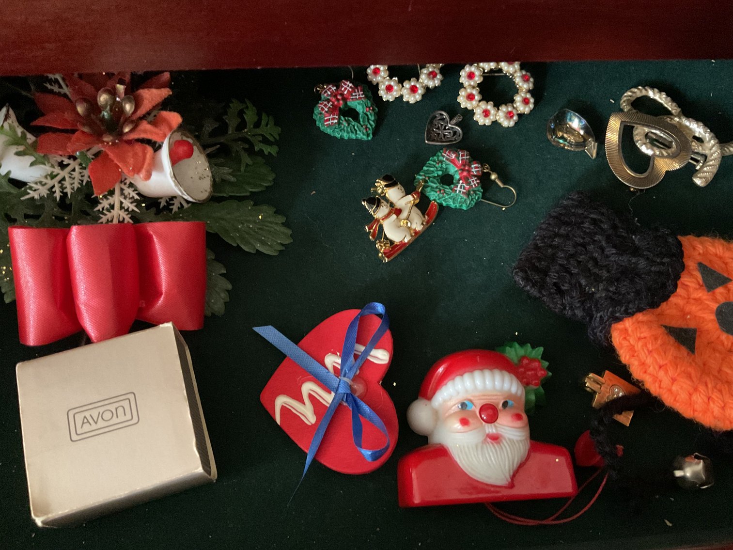 Image for Large Lot of Costume Jewelry