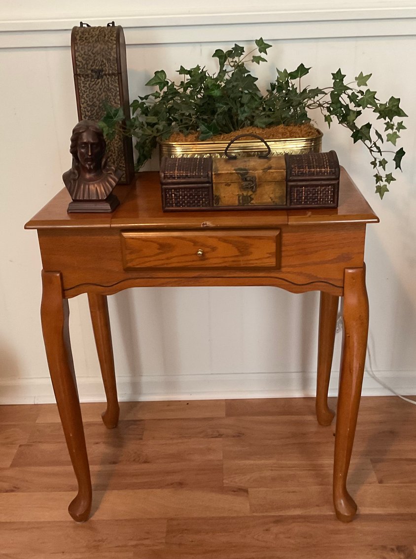 Image for Oak Table and Decorator’s Items