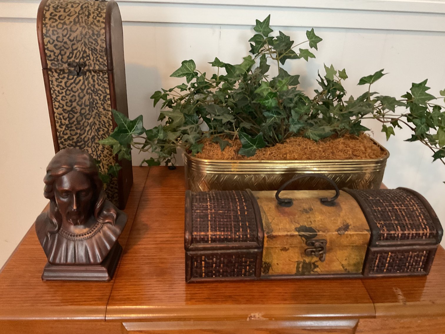 Image for Oak Table and Decorator’s Items