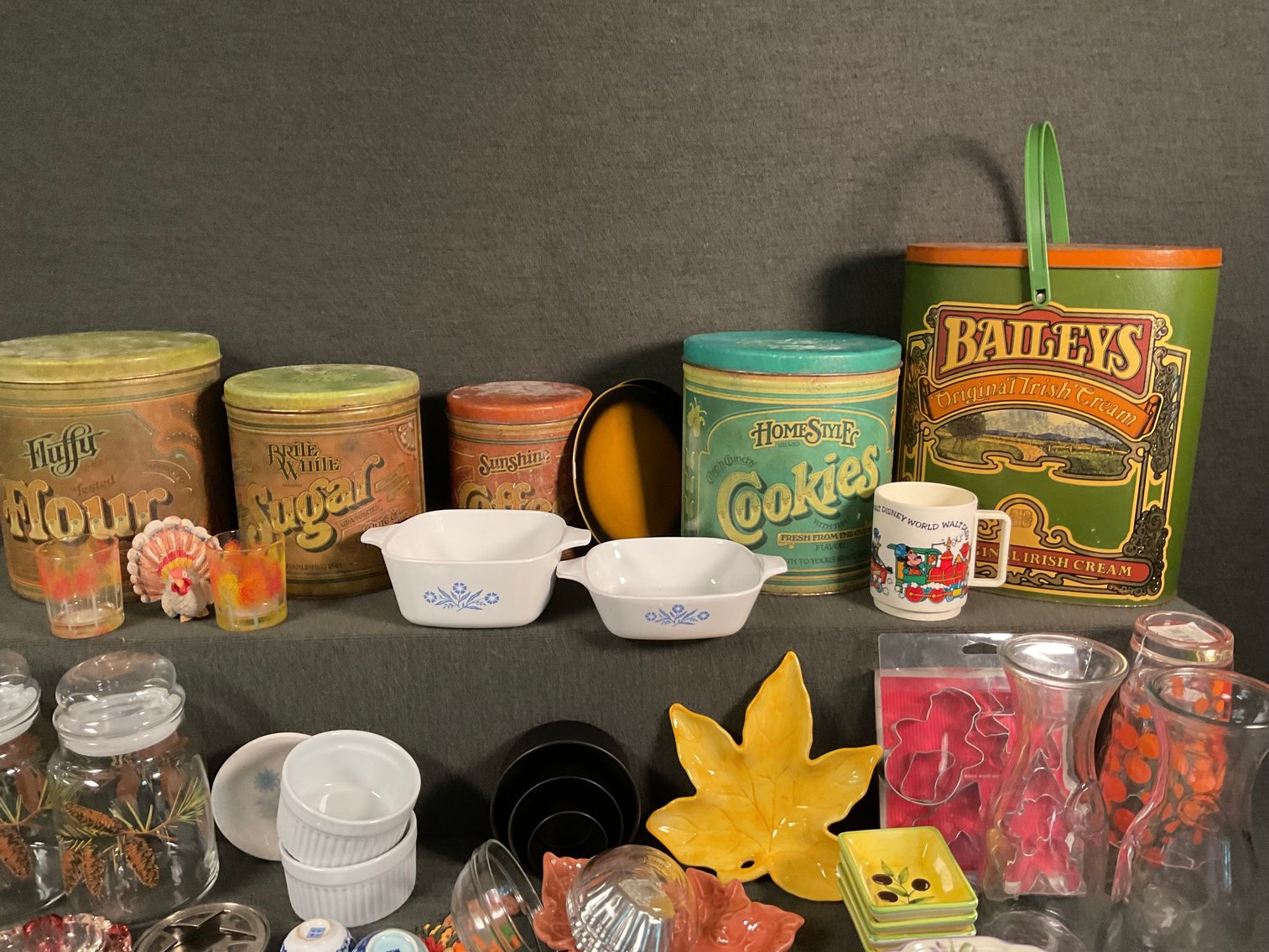 Image for Kitchen and Decor Lot