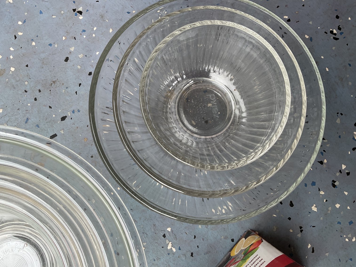 Image for Pyrex Mixing Bowls and Set of Covered Bowls