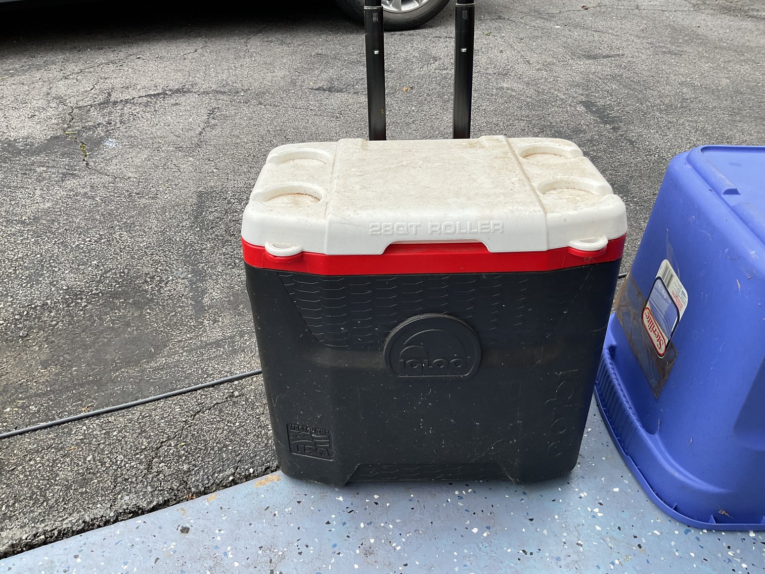 Image for 28 Qt Rolling Cooler