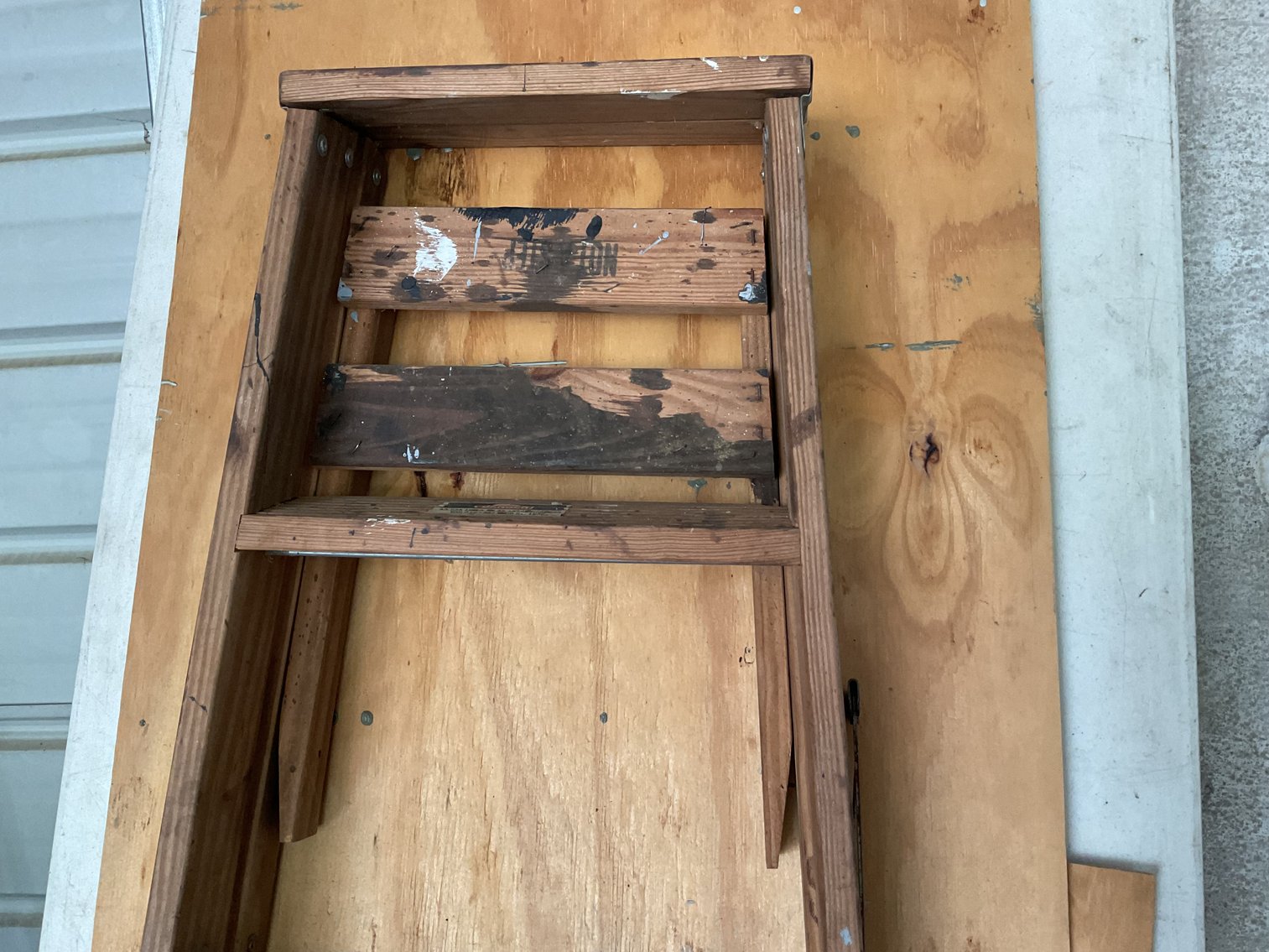 Image for Davidson 6’ Wooden Step Ladder