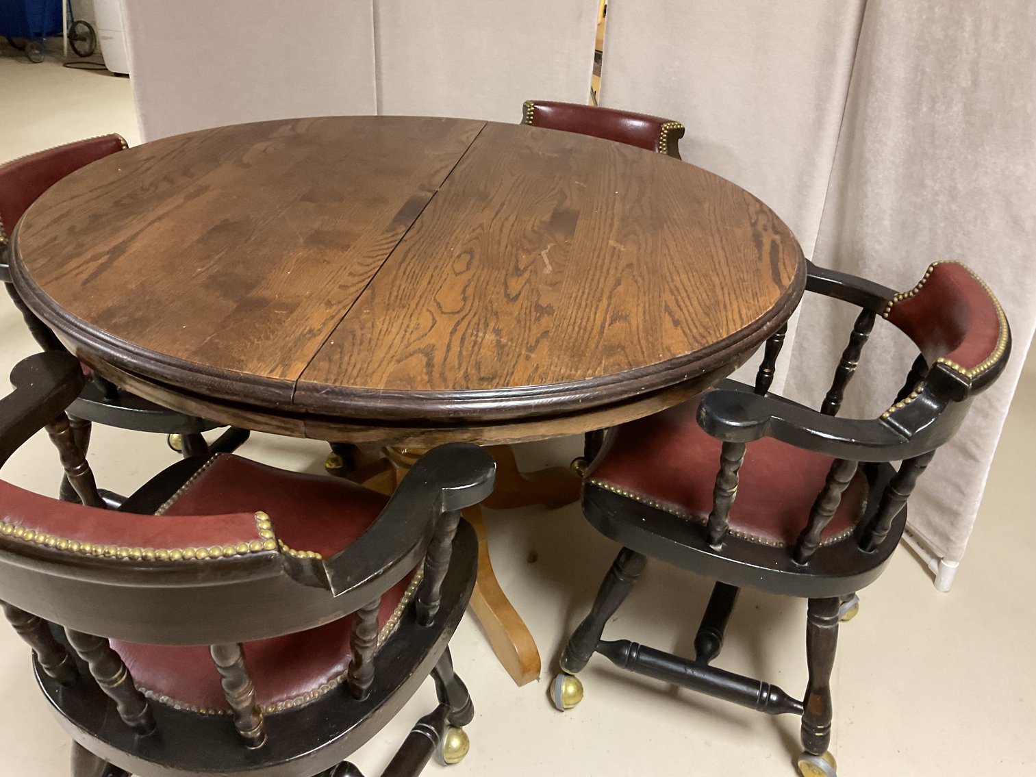 Image for Oak Dining Table with 4 Roller Chairs