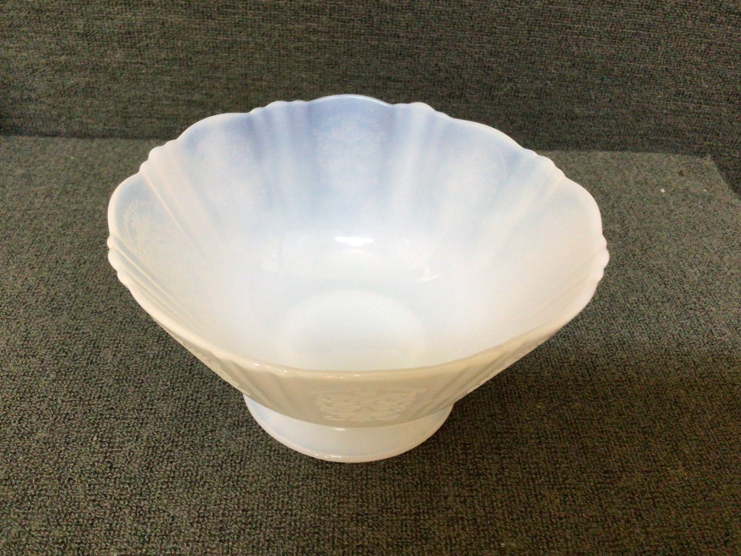 Image for MacBeth-Evans “American Sweetheart” Ice Cream Bowls & Berry Bowls