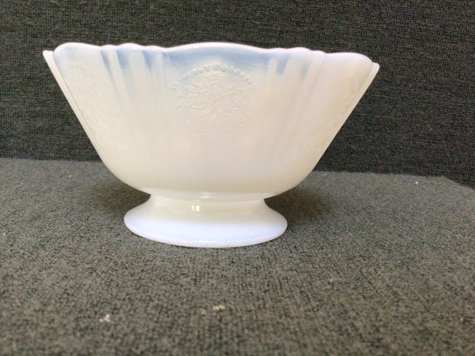 Image for MacBeth-Evans “American Sweetheart” Ice Cream Bowls & Berry Bowls