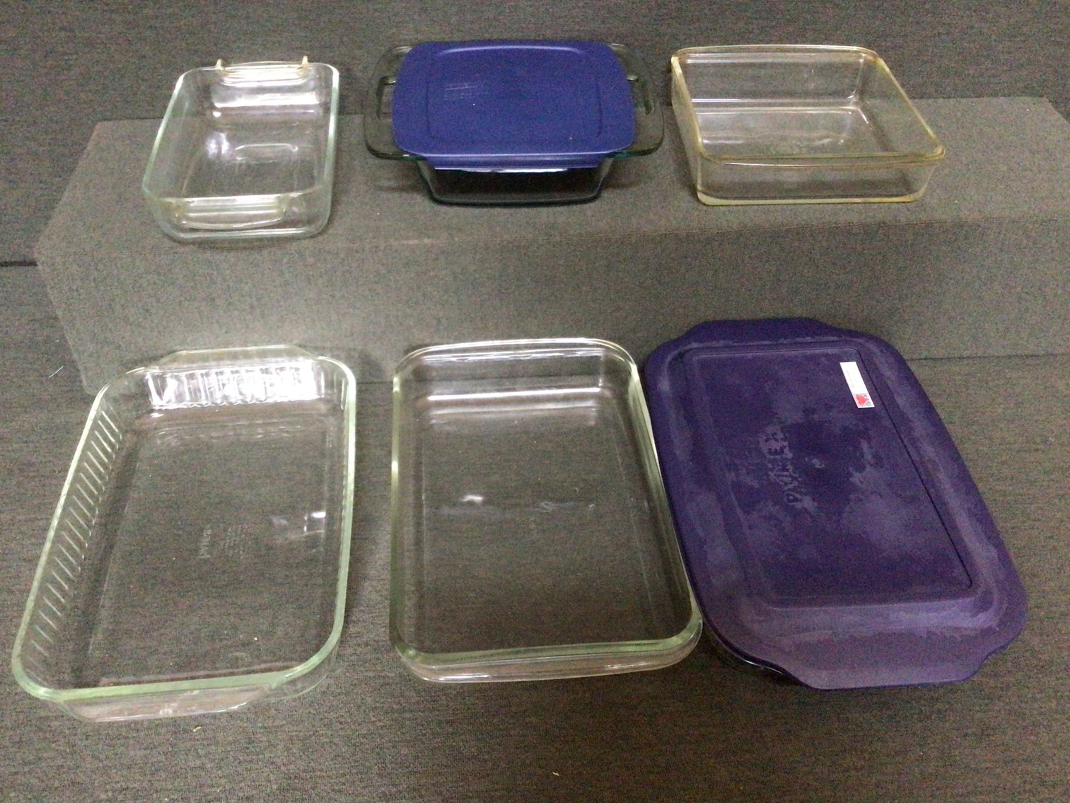 Image for Pyrex Bakers - 2 with Covers