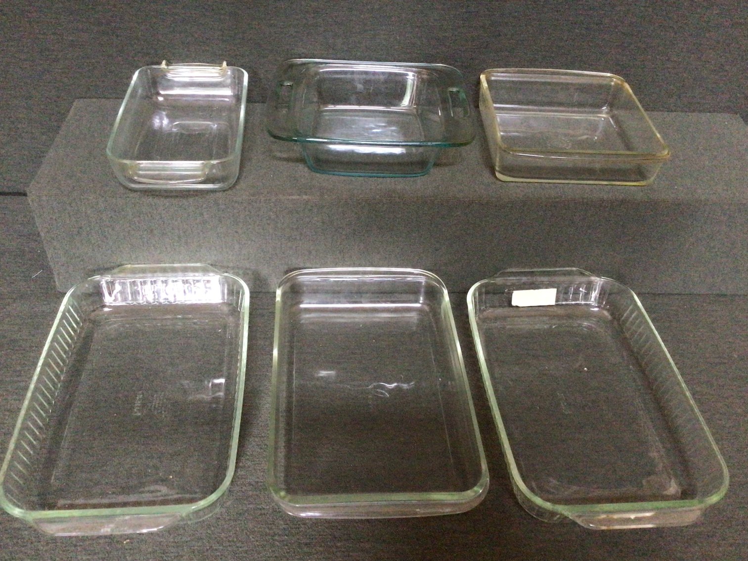 Image for Pyrex Bakers - 2 with Covers