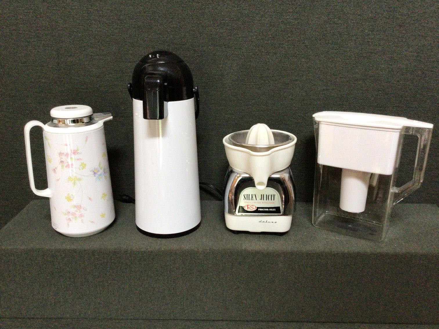 Image for Juicer & Drink Containers