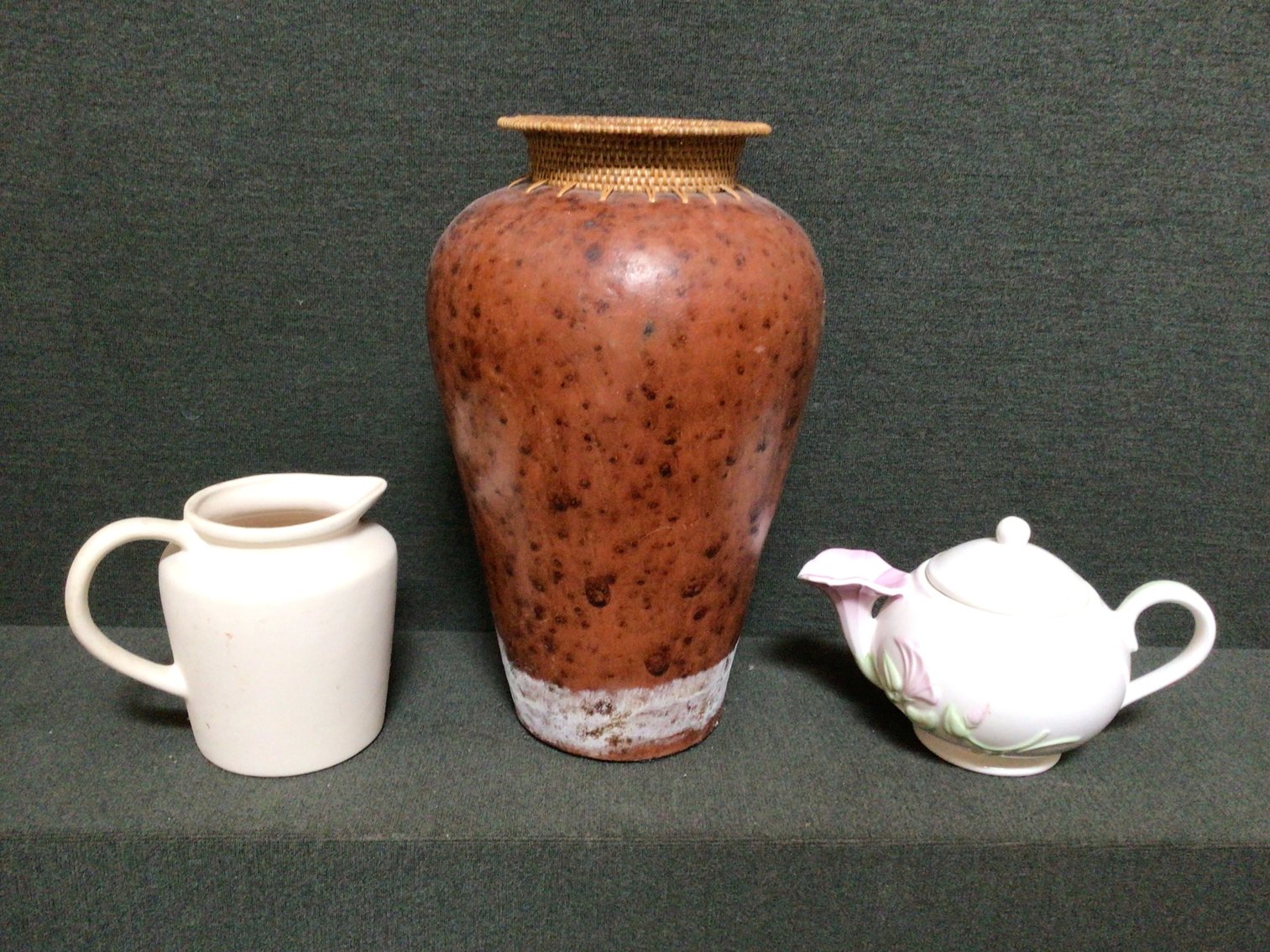 Image for Large Urn/Vase and 2 Small Teapots