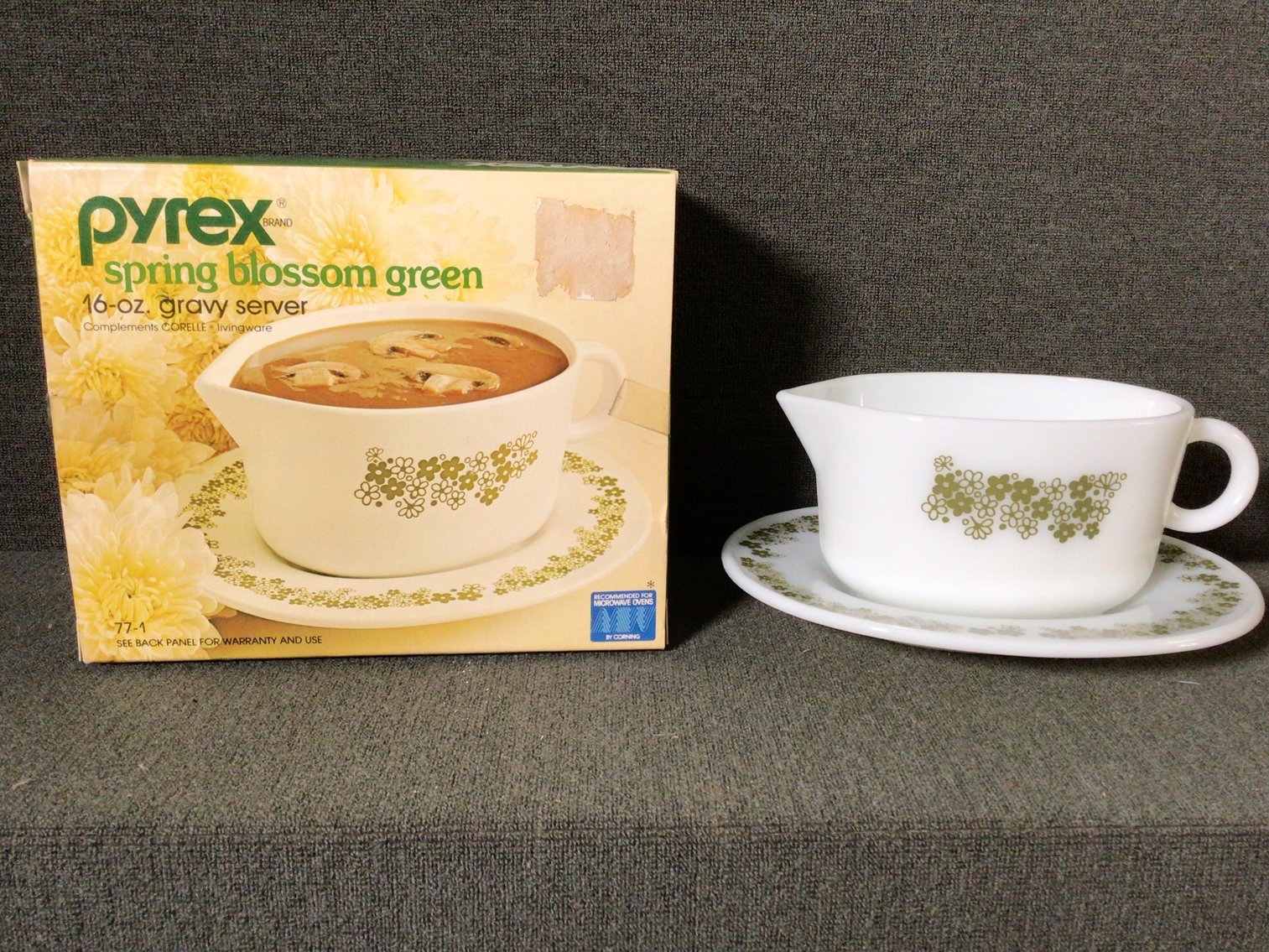Image for Pyrex Spring Blossom Gravy Boat NIB!
