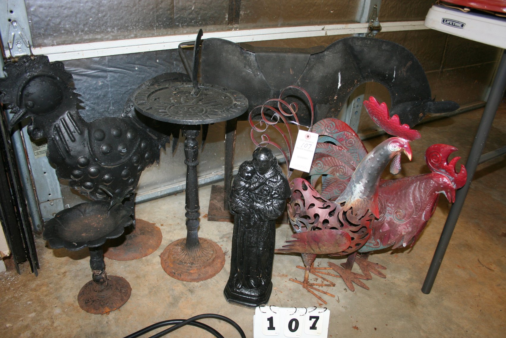 Image for Cast Iron & Metal Yard Art