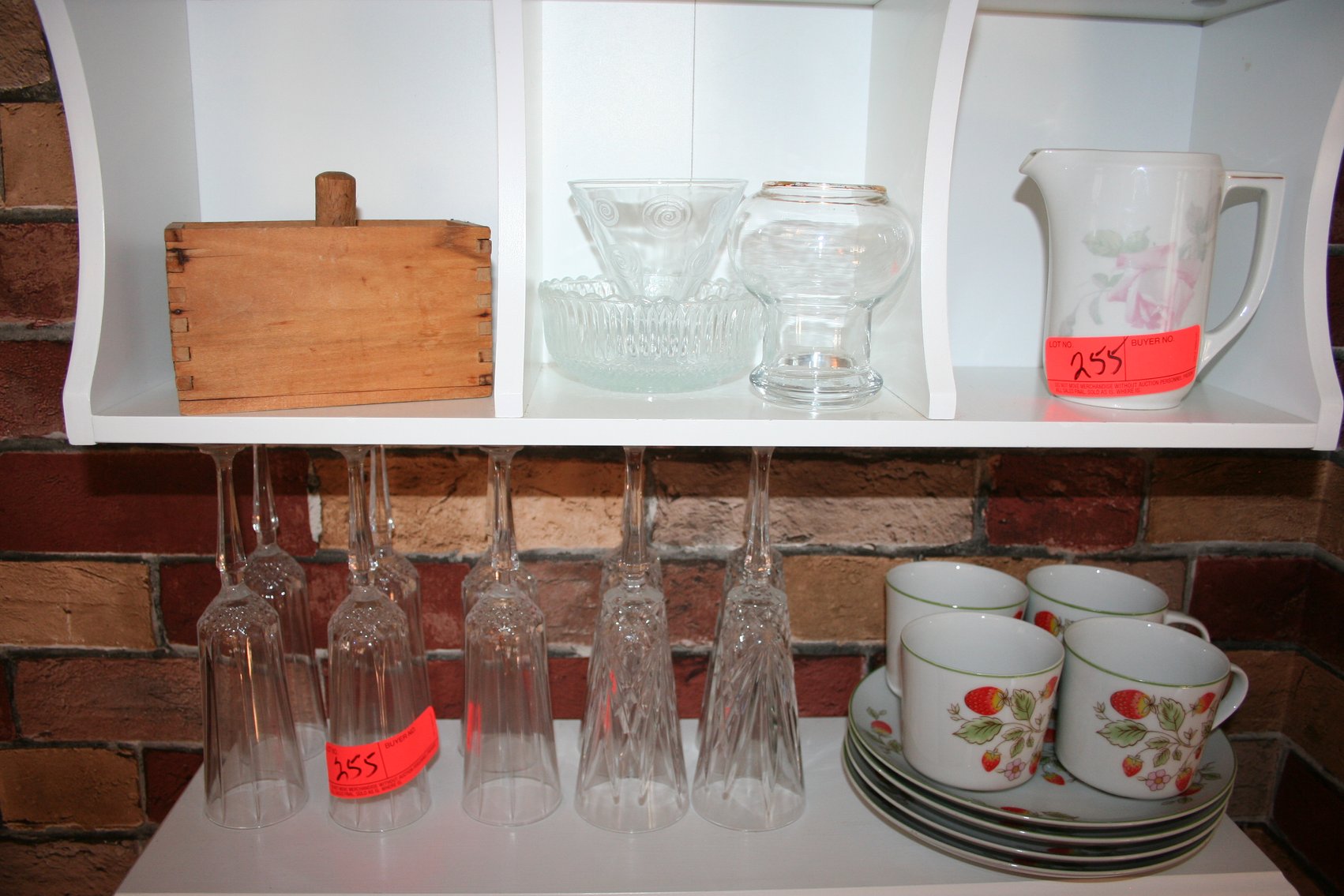 Image for Crystal Wine Glasses & Dish Set