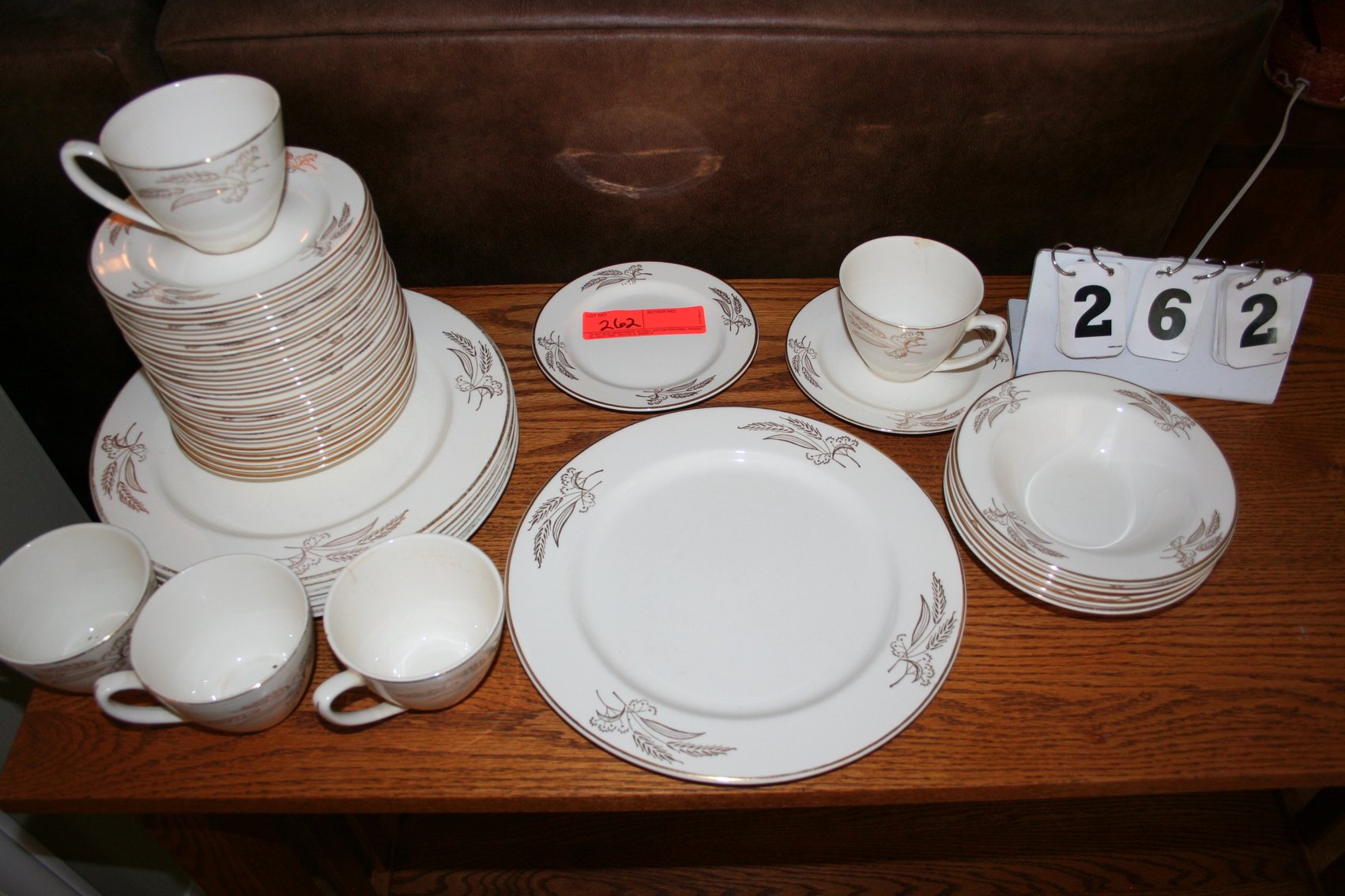 Image for Prarle Gold China Set (39 Pieces)