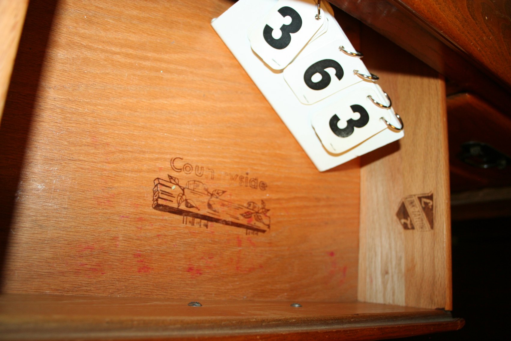 Image for Vintage Very Nice Oak Chest of Drawers Full Size