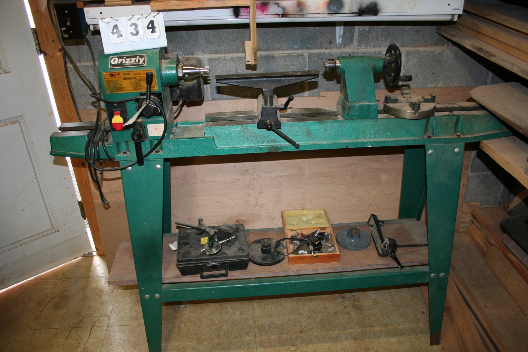 Image for Grizzly G5979 Wood Lathe