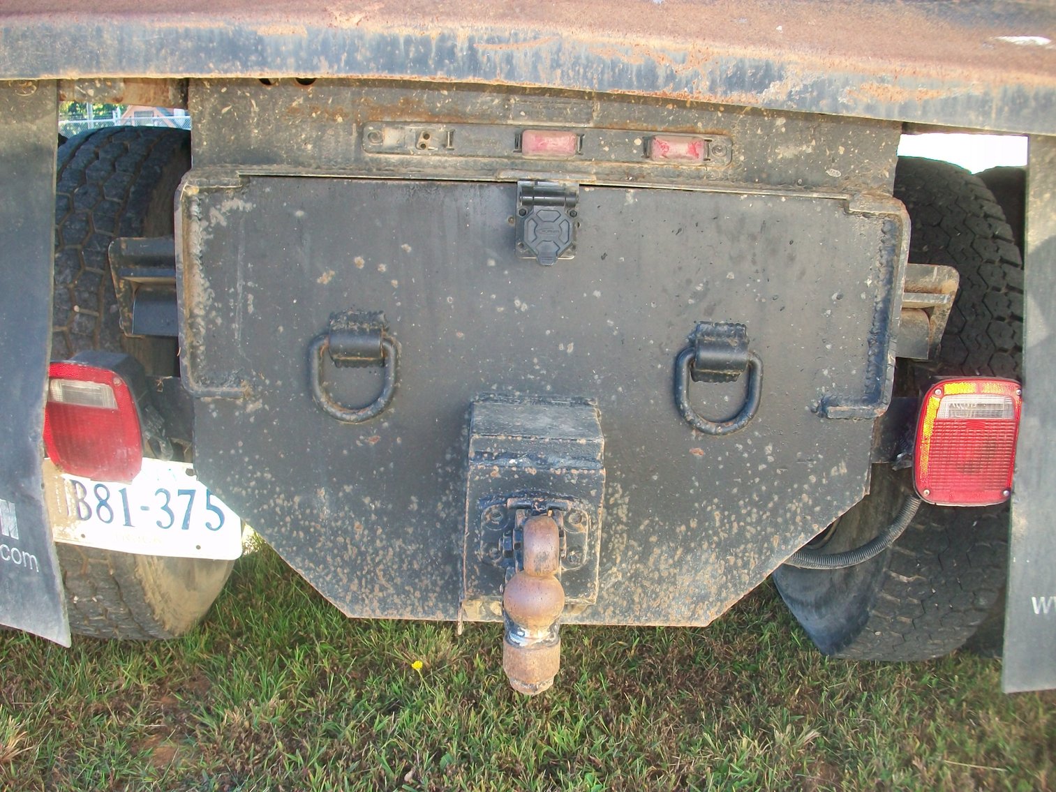 Image for 2008 Blue Diamond Ford F-750 Dump Truck.