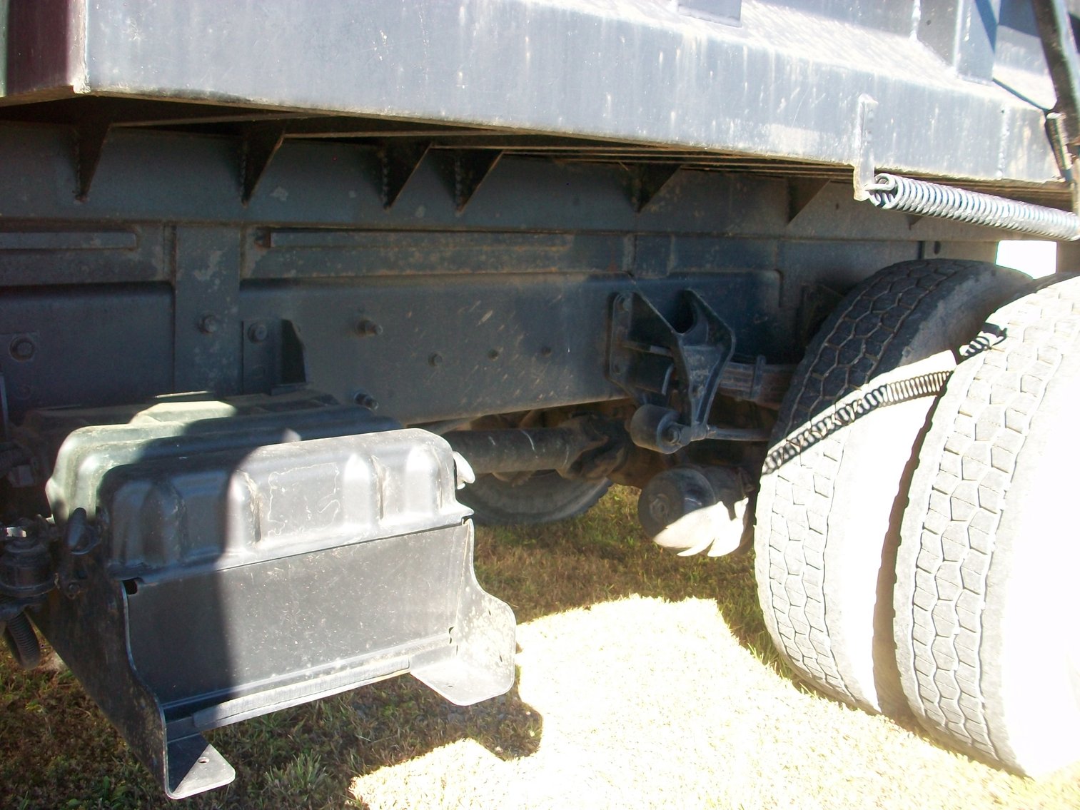 Image for 2008 Blue Diamond Ford F-750 Dump Truck.