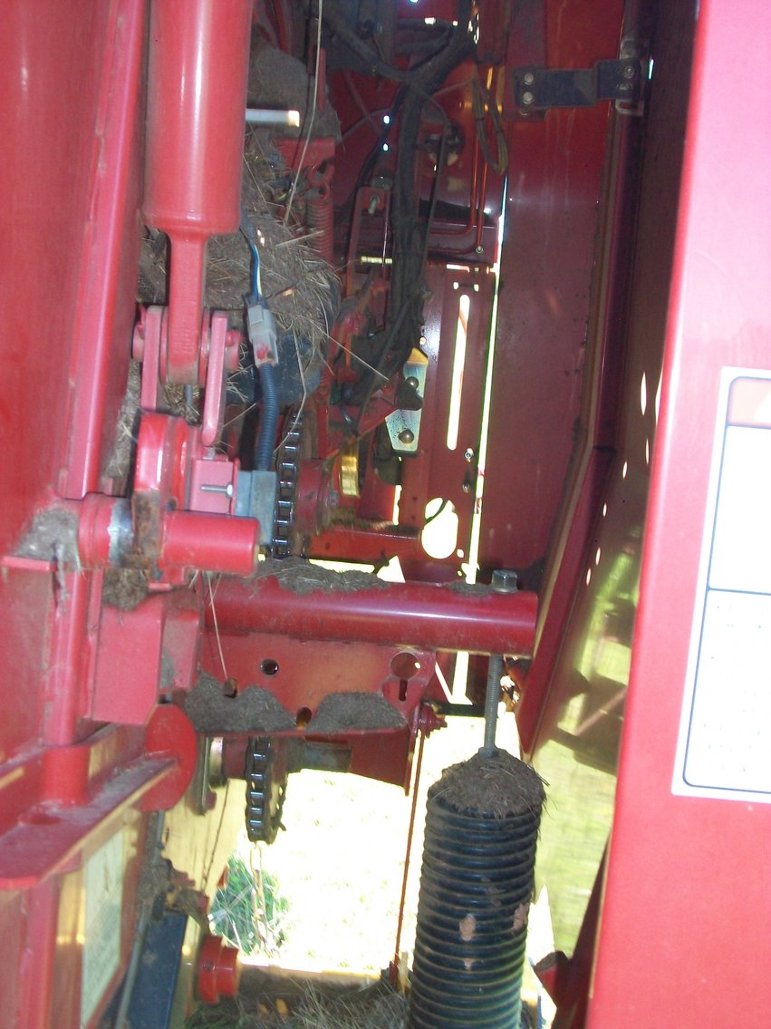 Image for 2013 New Holland Round Baler-Silage Special