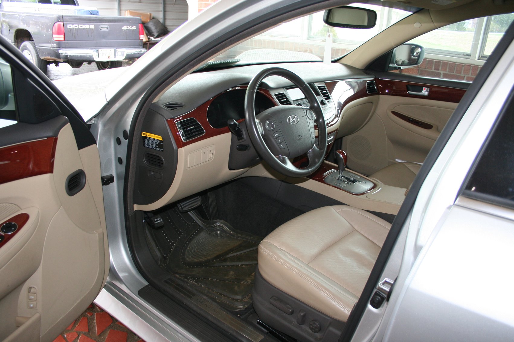 Image for 2012 Hyundai Genesis