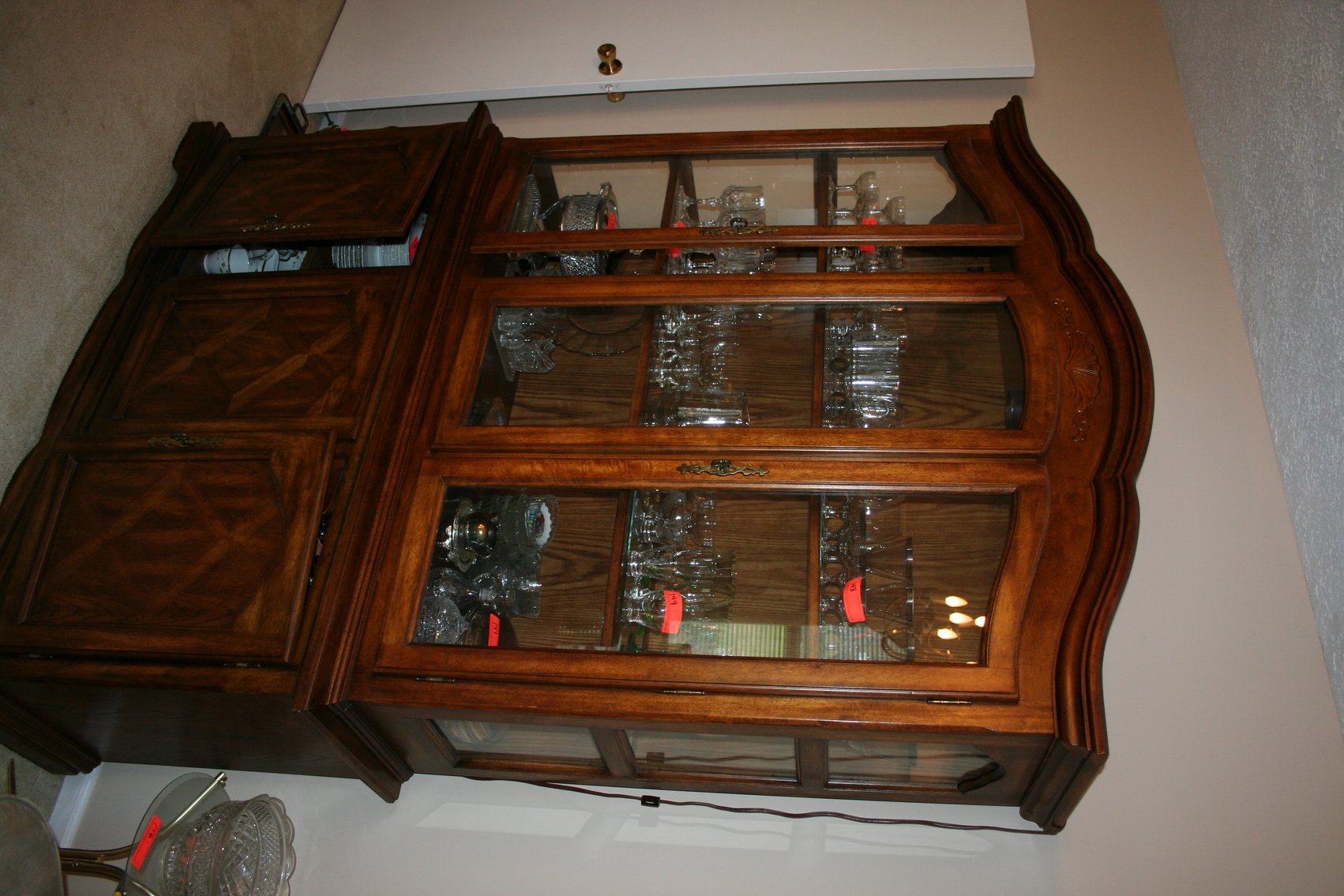 Image for Solid oak lighted cabinet 5 pieces (Cabinet ONLY)