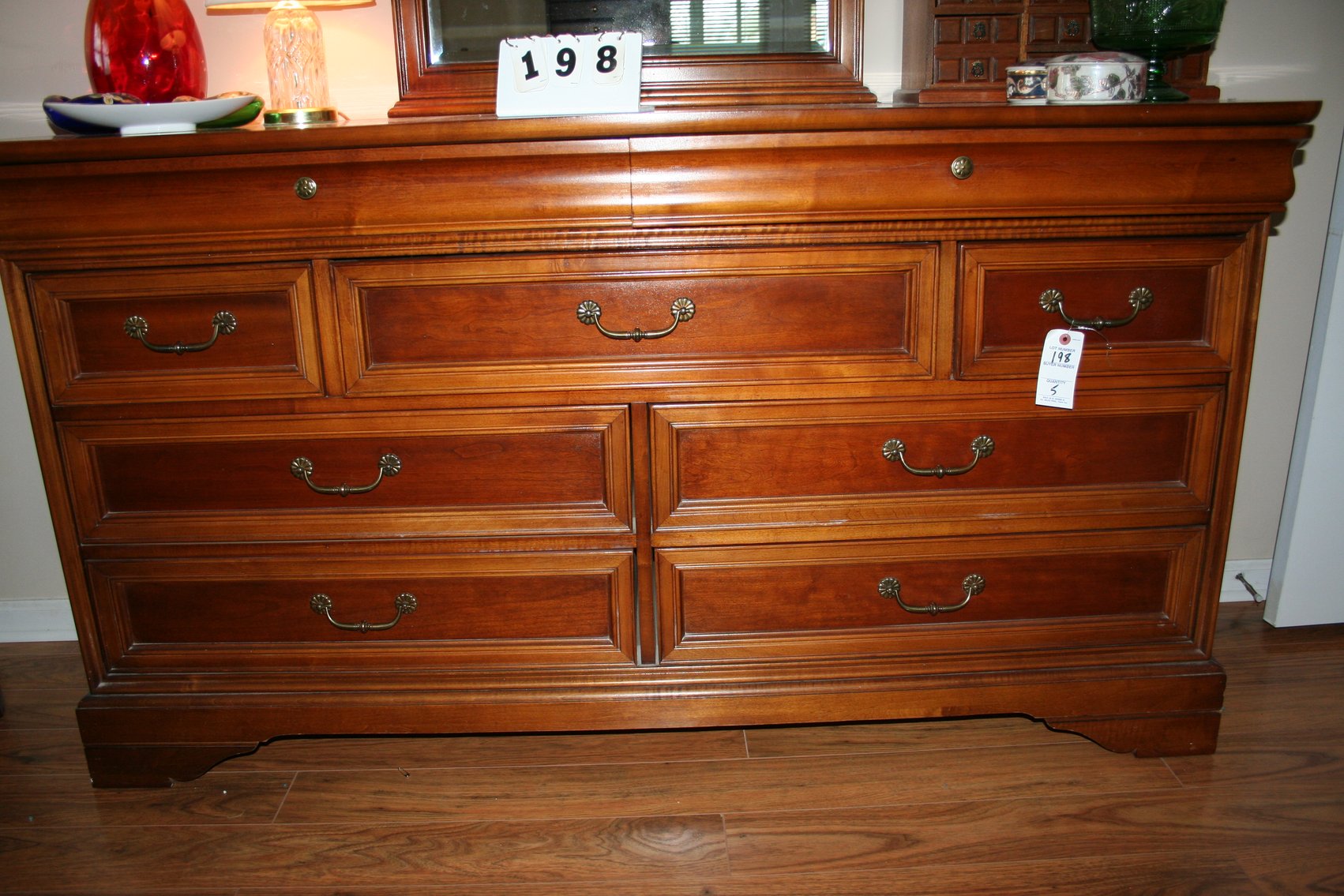 Image for Vintage Lexington Solid Wood Bedroom suite - Good Condition