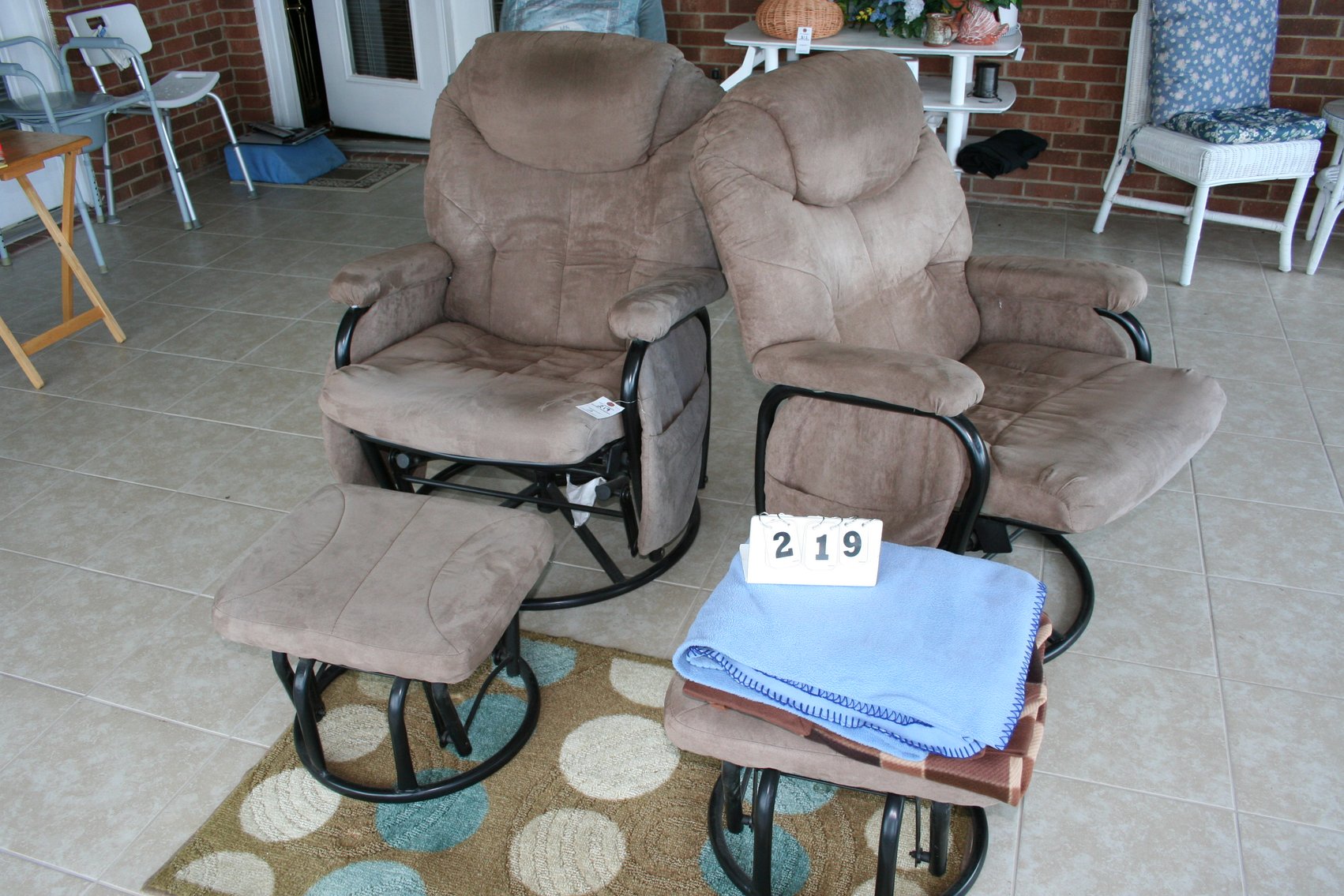 Image for Swivel rocking chairs & foot rest  (2)