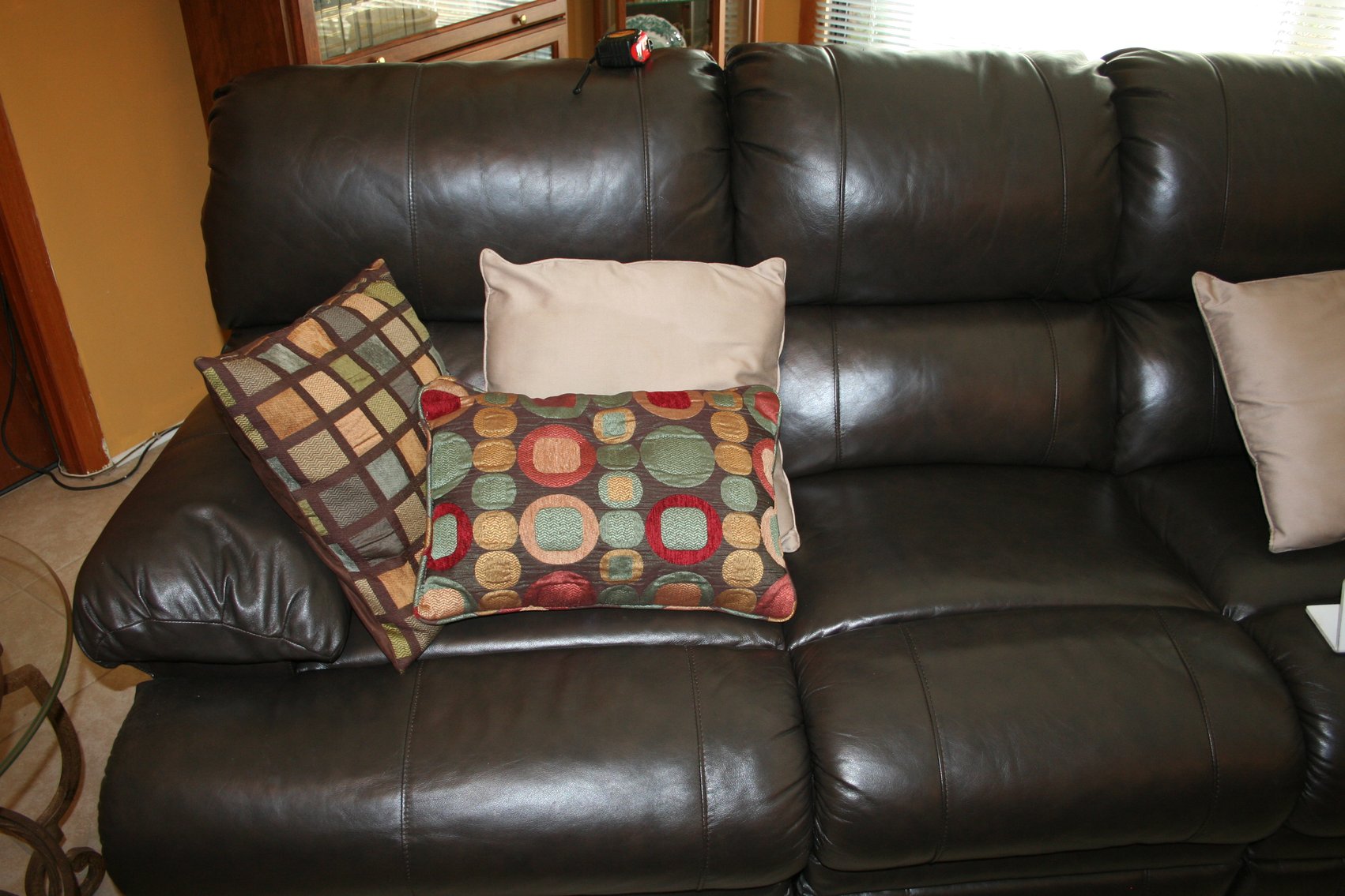 Image for Sofa & Recliners  6 sections   (Very nice)   Leatherett