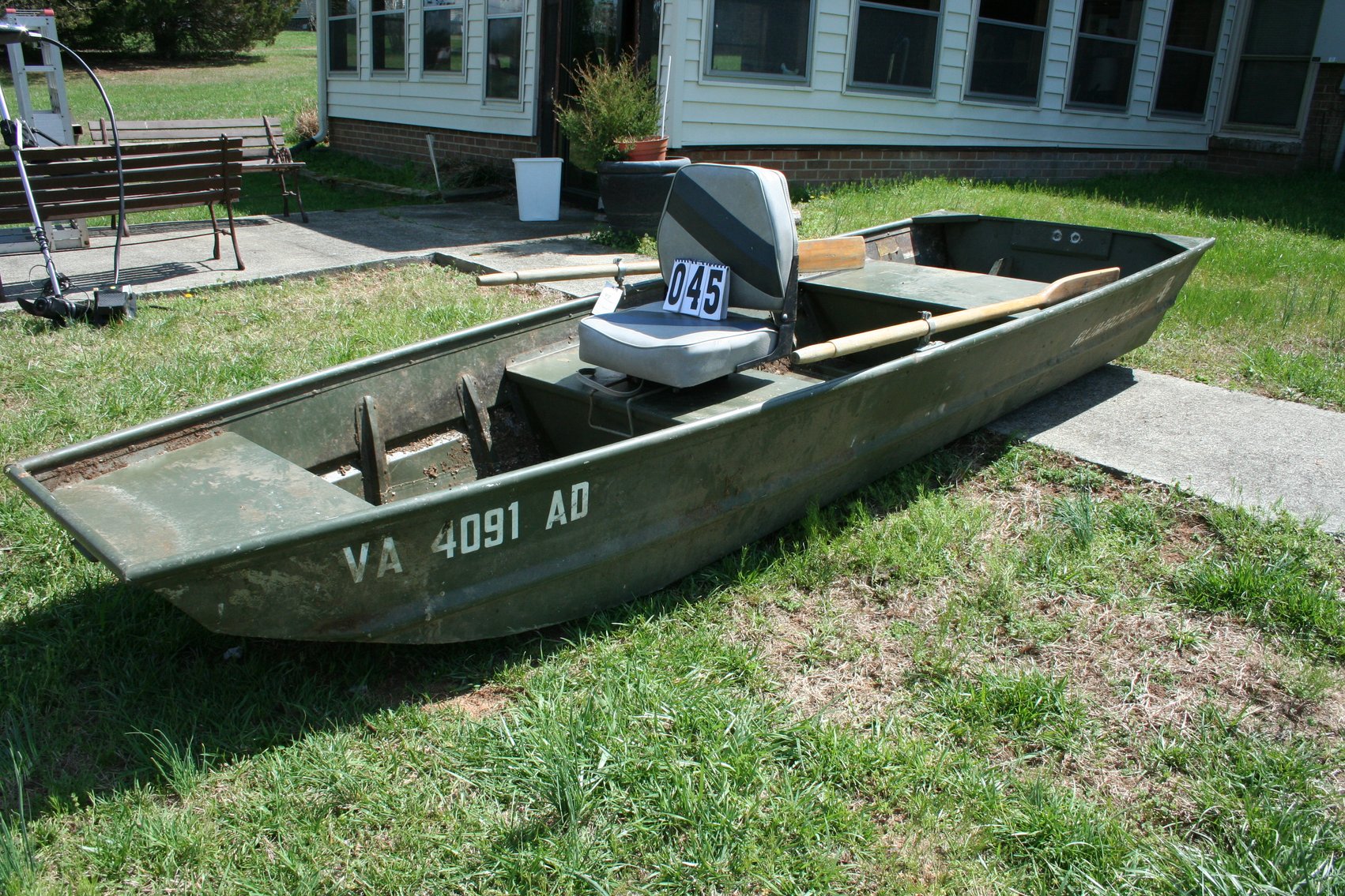 Image for Alumacraft John Boat 14 Foot, Seat & Oars