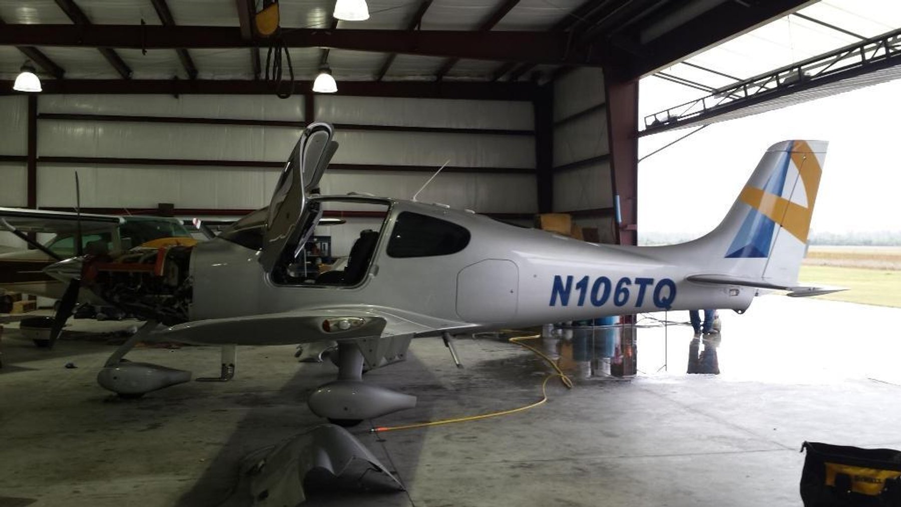 Image for 3 Cirrus SR22's & Remaining Assets of Imagine Air Jet Services, LLC