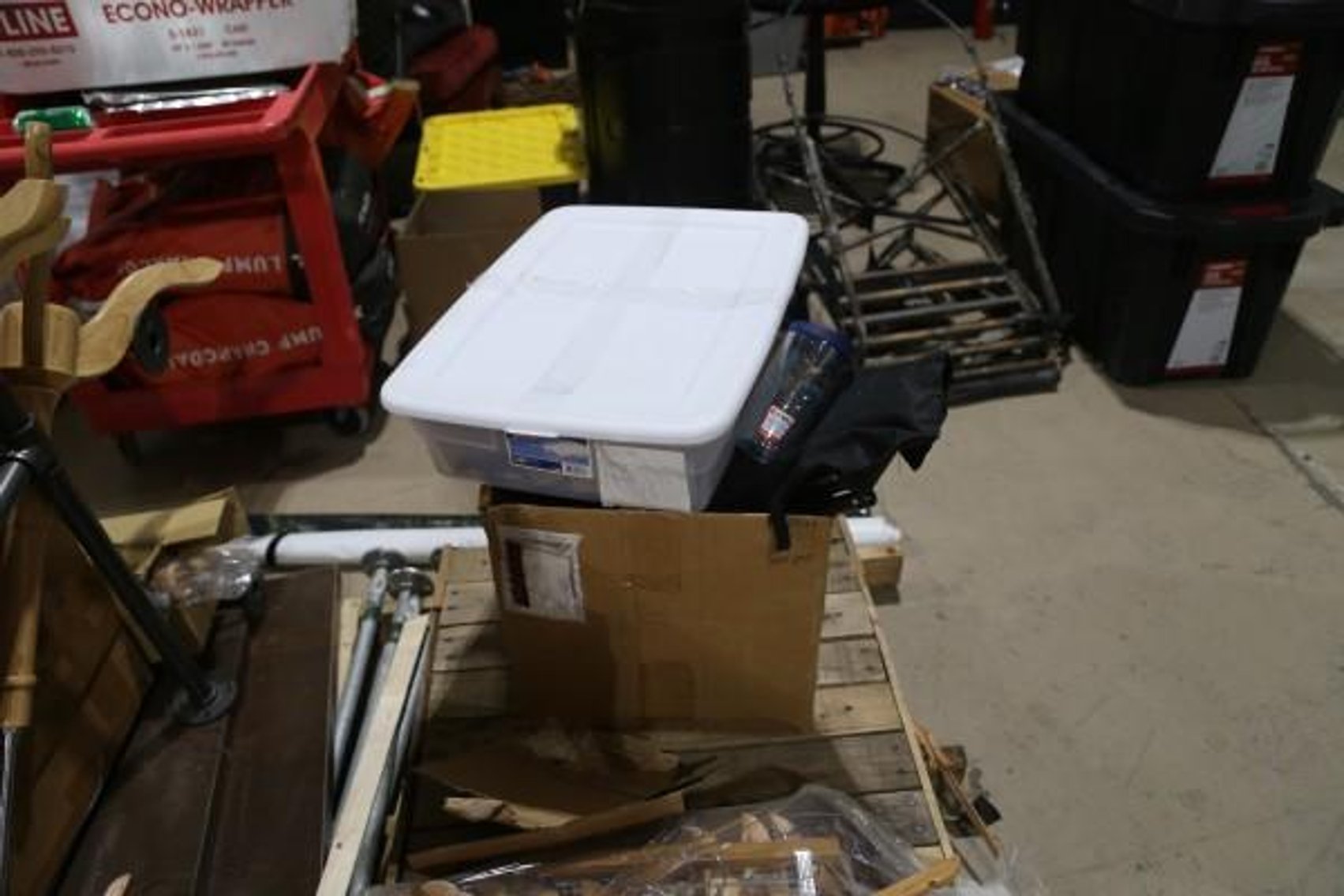 Image for Remaining Assets of Moxie & Company Clothing, LLC